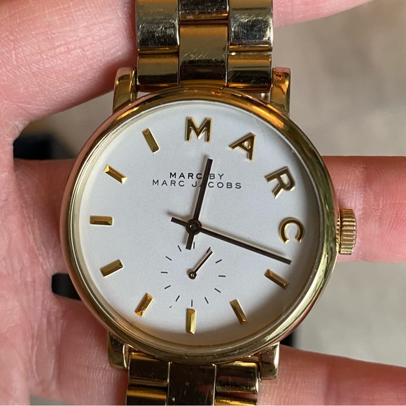 Marc by Marc Jacobs Gold Watch - Picture 2 of 4